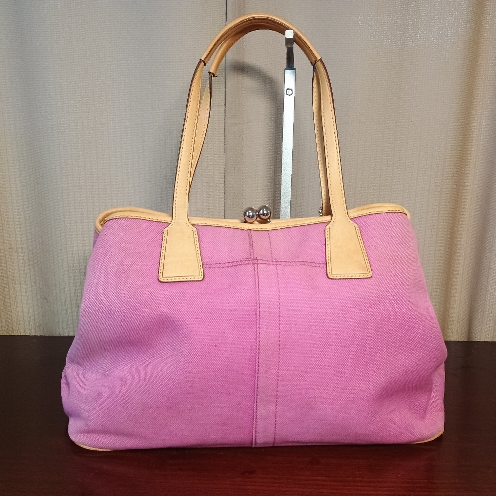 Coach Hamptons Archive 10th Anniversary Pink Canvas Tote - Picture 3 of 13